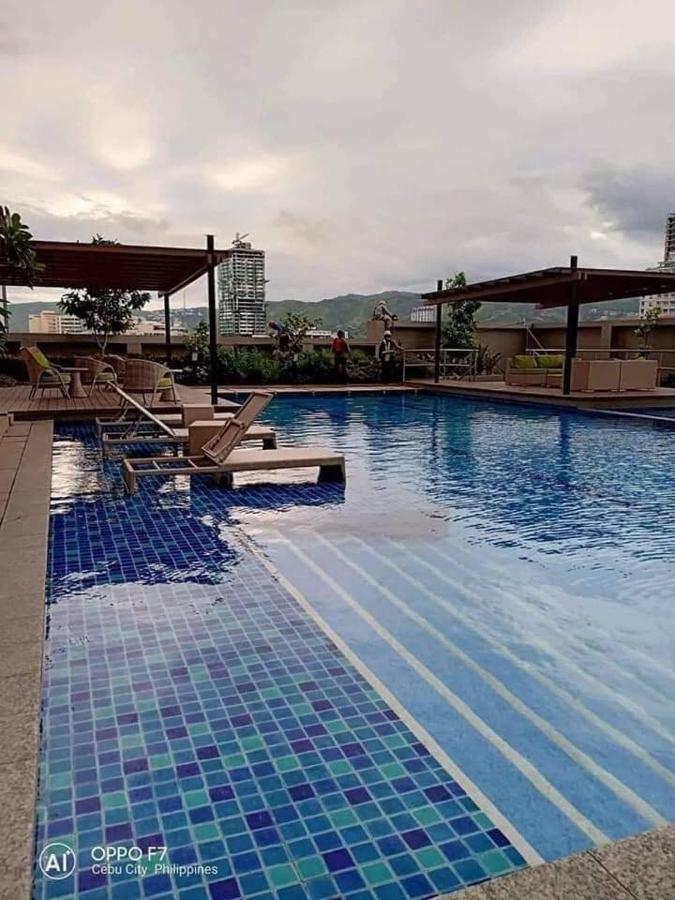 Horizon 101 A8 5Mins Walk Robinson Mall And Bar Cebu Stadt Exterior foto